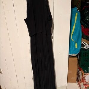 Meghan LA Black Pleated Maxi Dress